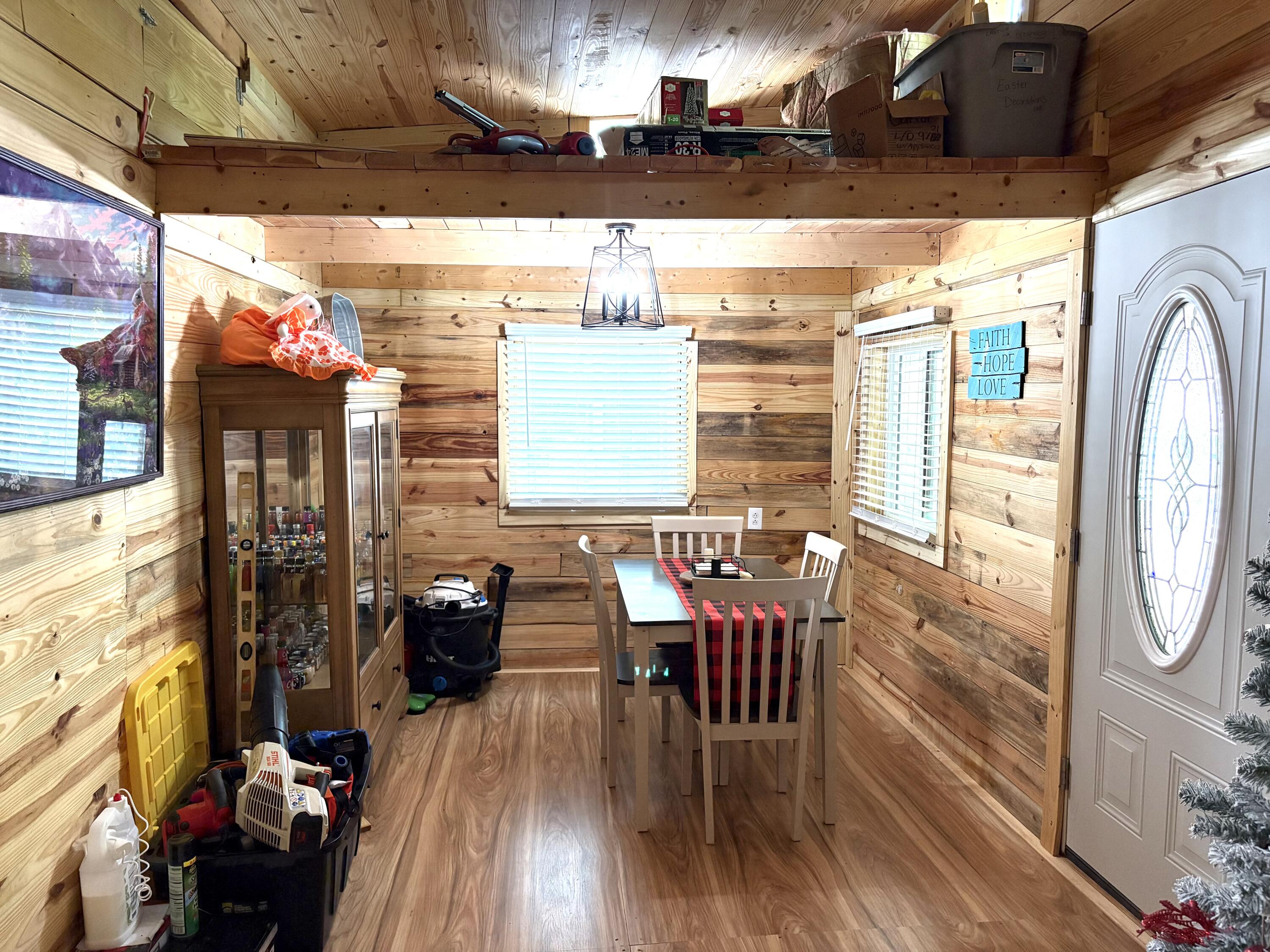 Residential in Cosby 4