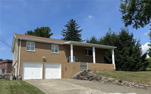 204 Morrow Way, Aliquippa, PA, 15001-5141 | Card Image