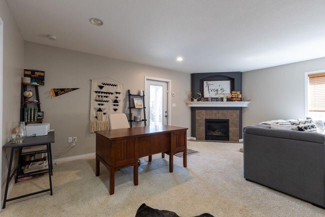 175 Sierra Drive Sw, Home with 3 bedrooms, 3 bathrooms and 4 parking in Medicine Hat AB | Image 32