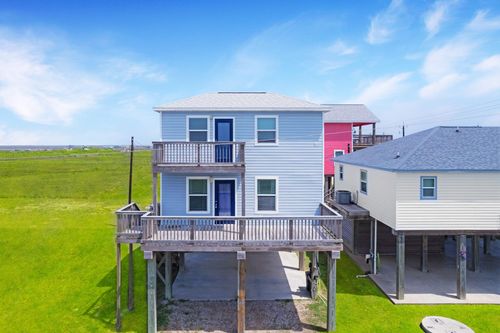 210 Nesmith Pl, Surfside Beach, TX, 77541-8997 | Card Image