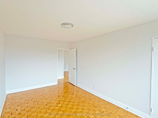 410 - 1545 Bathurst St, Condo with 1 bedrooms, 1 bathrooms and null parking in Toronto ON | Image 5