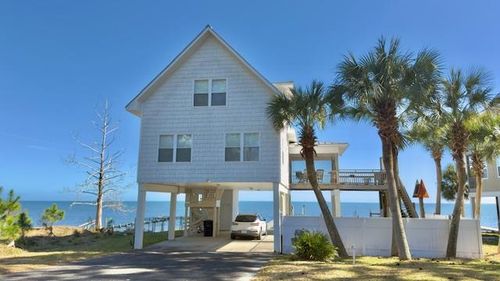 3036 Highway 98 E, CARRABELLE, FL, 32322-8028 | Card Image
