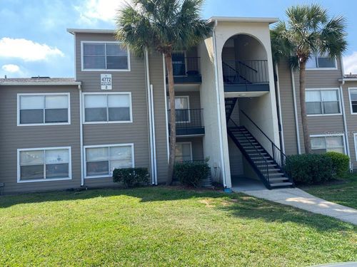 28-4772 Walden Cir, ORLANDO, FL, 32811-7243 | Card Image