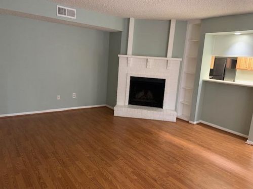315-1500 Bay Area Blvd, Houston, TX, 77058-2100 | Card Image