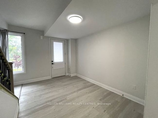 442 Veterans Dr, House attached with 2 bedrooms, 3 bathrooms and 1 parking in Barrie ON | Image 7