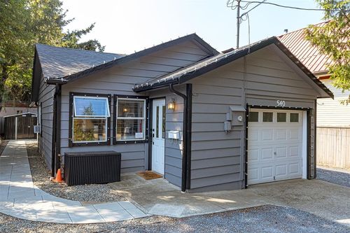 540 Langford St, Victoria, BC, V9A3C6 | Card Image