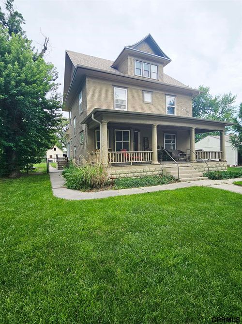 309 S Main Ave, Sutton, NE, 68979-2312 | Card Image