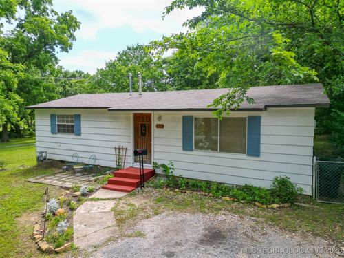 714 Maple St, Sapulpa, OK, 74066-5325 | Card Image