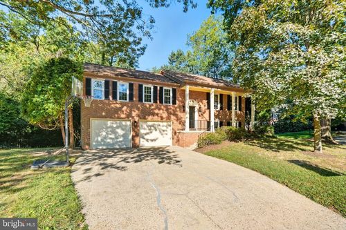 10196 Red Spruce Rd, FAIRFAX, VA, 22032-3607 | Card Image