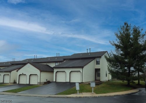 253 Spruce Ct, Flemington, NJ, 08822-3106 | Card Image