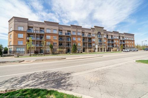 332-5317 Upper Middle Rd, Burlington, ON, L7L0G8 | Card Image