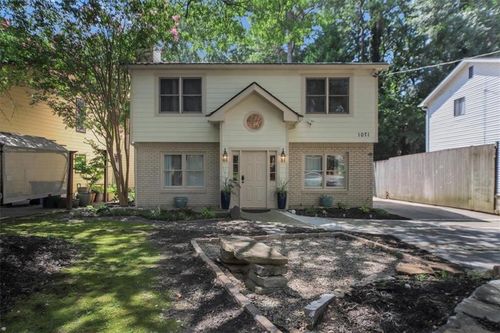 1071 Standard Dr Ne, Brookhaven, GA, 30319-3357 | Card Image