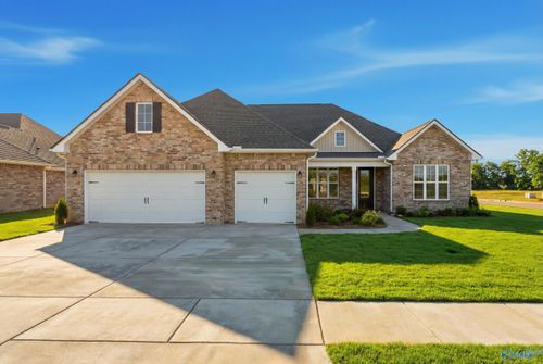 101 Summer Creek Dr, Meridianville, AL, 35759-6500 | Card Image