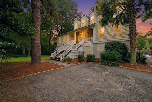 206 Clifton St, Summerville, SC, 29483-4310 | Card Image