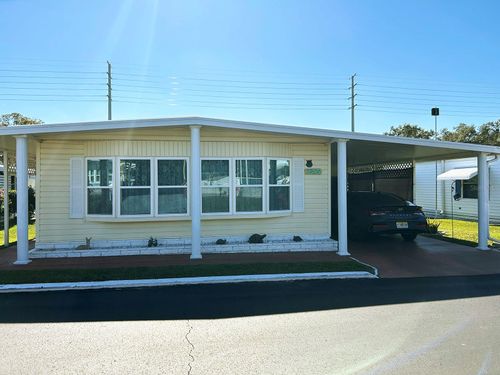 37838 Barcelona Ave, ZEPHYRHILLS, FL, 33541-1301 | Card Image