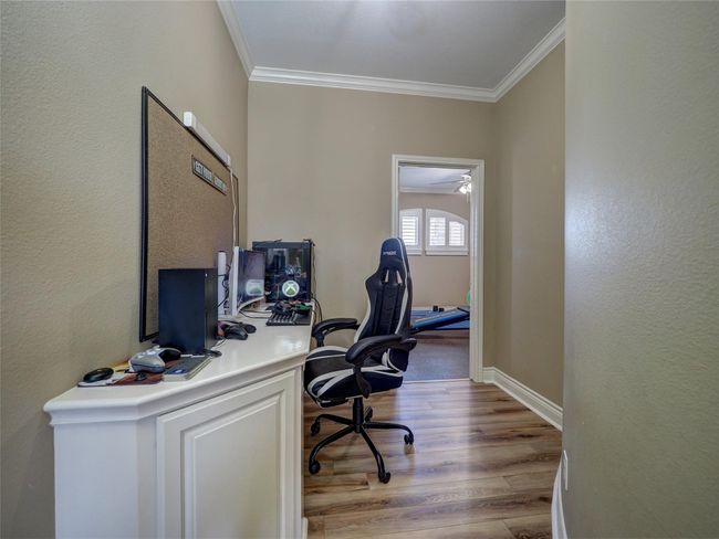 Upper level office | Image 29