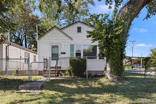 5479 Hamilton Ave, Jennings, MO, 63136-3528 | Card Image