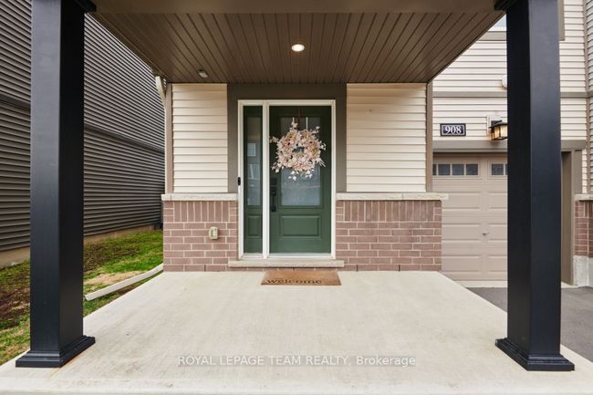 908 Lixnaw Crt, House attached with 2 bedrooms, 2 bathrooms and 2 parking in Nepean ON | Image 4