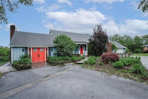 3 Coates Ln, Indiana, PA, 15701-3606 | Card Image
