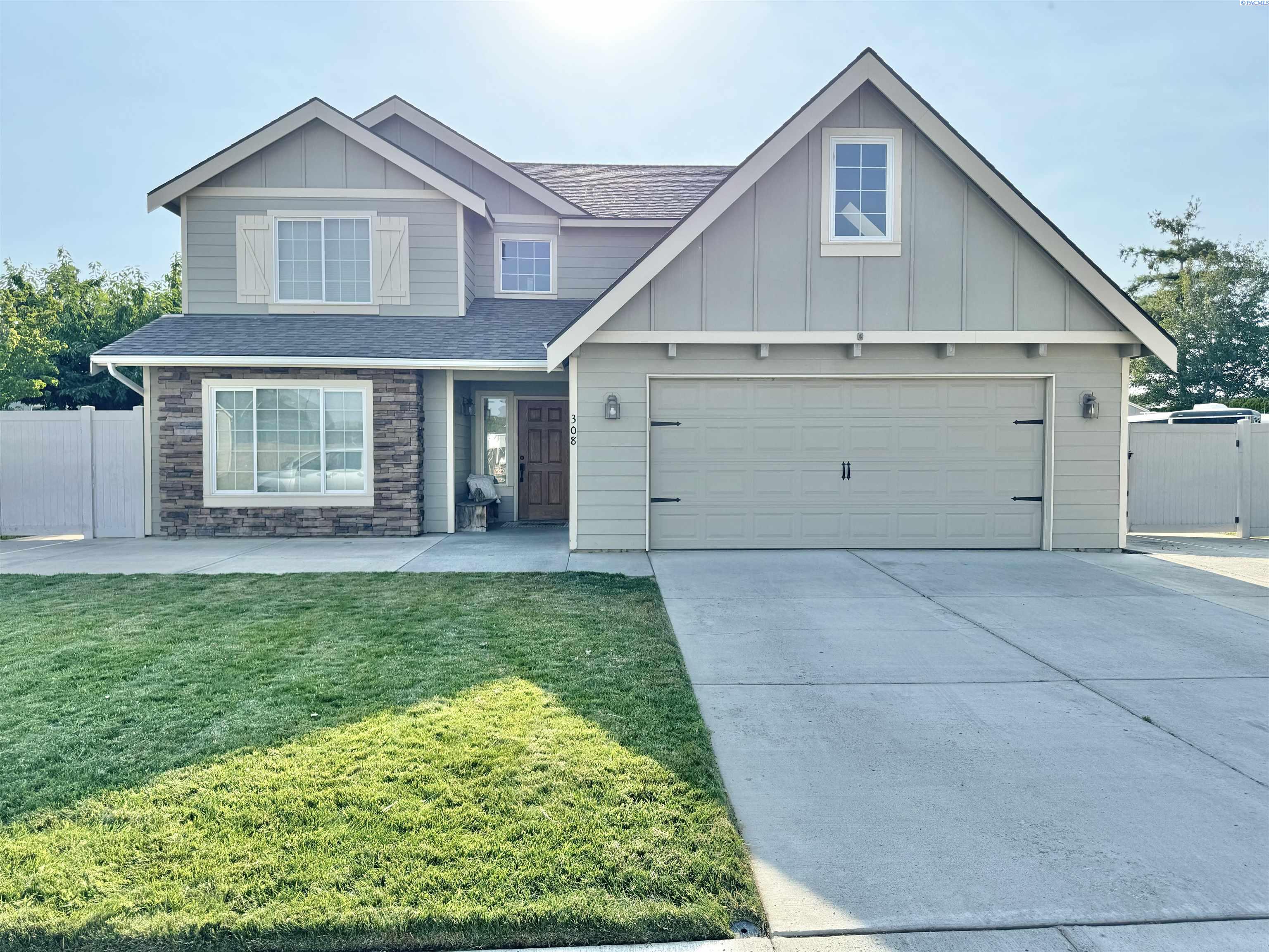 Mckinley Pl, Kennewick, WA 99336