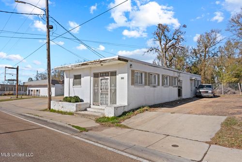 360 E Fortification Street, Jackson, MS, 39202 | Card Image