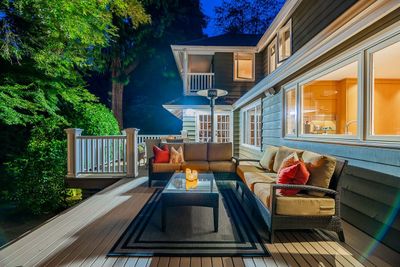 2997 Rosebery Ave, House other with 6 bedrooms, 3 bathrooms and 2 parking in West Vancouver BC | Image 1