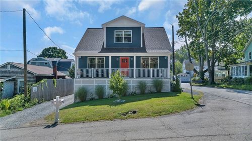 1 Coggeshall Ave, Bristol, RI, 02809-4301 | Card Image
