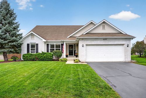 2775 Hobbs Ct, Yorkville, IL, 60560-1917 | Card Image