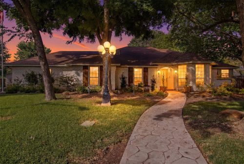 5308 Dixie Cir, Sachse, TX, 75048-3602 | Card Image