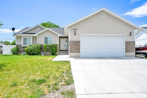 490 S 500 W, Tremonton, UT, 84337-1767 | Card Image