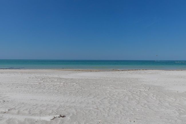 640 Fox St, House other with 2 bedrooms, 2 bathrooms and null parking in LONGBOAT KEY FL | Image 42