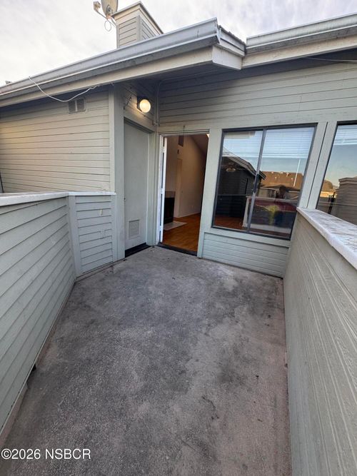 72-220 E Grant St, Santa Maria, CA, 93454-1403 | Card Image