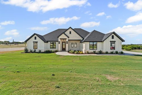 3085 Infinity Dr, Weatherford, TX, 76087-8046 | Card Image