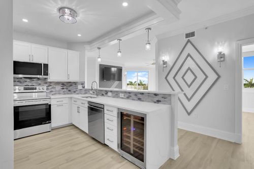 509-804 E Windward Way, Lantana, FL, 33462-8028 | Card Image