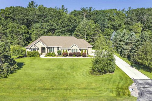 2253 Tumbleweed Trail, SUAMICO, WI, 54313 | Card Image