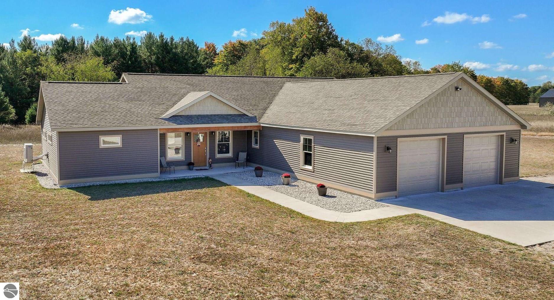 Pettengill Rd, Empire, MI 49630