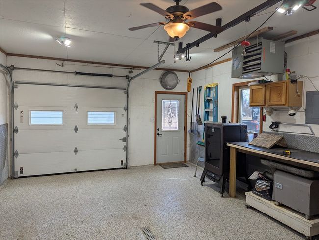 Garage Interior | Image 23