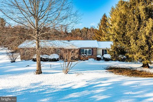 401 Marshall Rd, Glenmoore, PA, 19343-1727 | Card Image