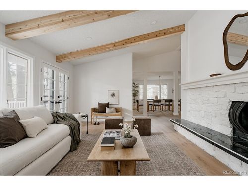 205-4675 S Yosemite St, Denver, CO, 80237-2517 | Card Image