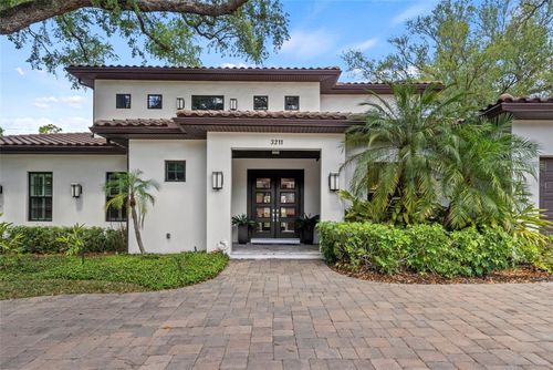 3211 W Bay Villa Ave, Tampa, FL, 33611-1503 | Card Image