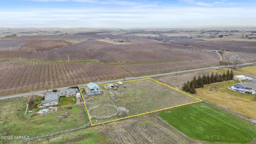9260 Bittner Rd, Yakima, WA, 98901-7956 | Card Image