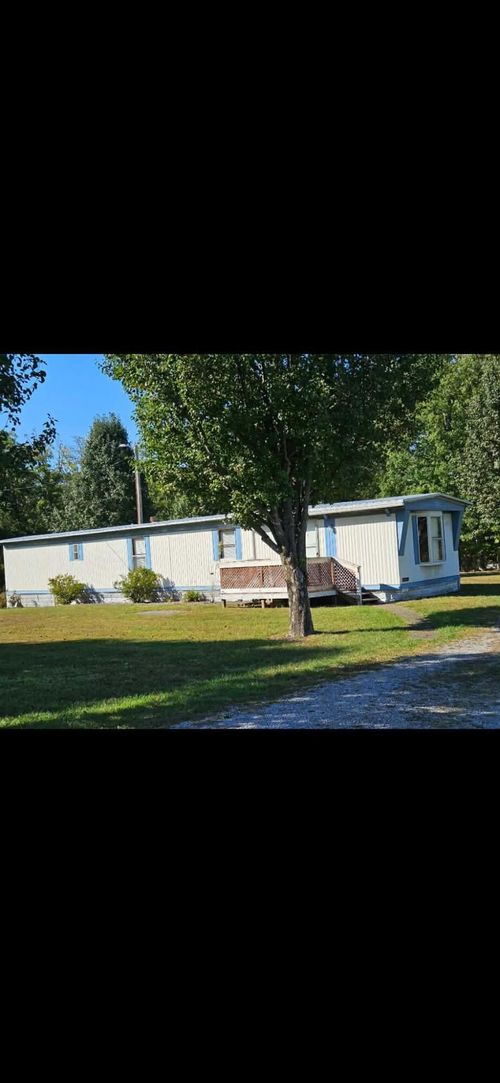 221 Phillips Lane, Junction City, KY, 40440 | Card Image