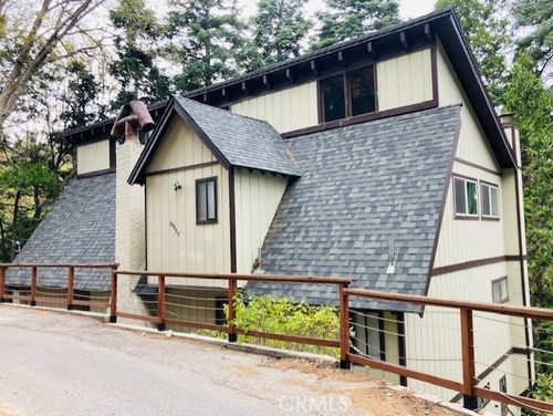 27957 Lakes Edge Rd, Lake Arrowhead, CA, 92352 | Card Image
