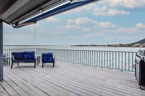 525-525 Horseshoe Bay North Blvd, Horseshoe Bay, TX, 78657-6222 | Card Image