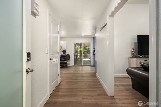 11527 113th Place Ne, House other with 3 bedrooms, 2 bathrooms and 2 parking in Kirkland WA | Image 5