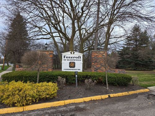 apt-c-450 Billingsgate Ct, Bloomfield Hills, MI, 48301-1607 | Card Image