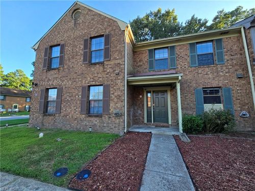 unit-b-374 Circuit Ln, Newport News, VA, 23608-2993 | Card Image