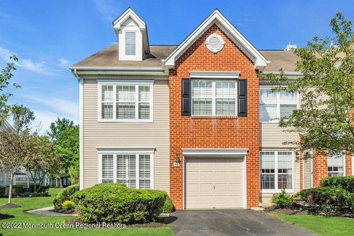92 Tanya Cir, Ocean, NJ, 07712-7918 | Card Image
