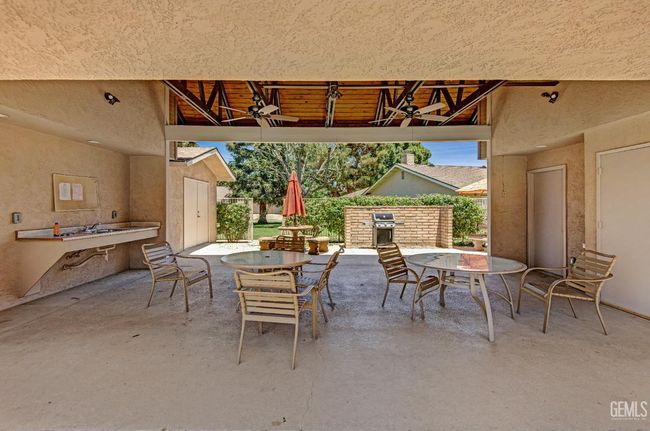 UNIT-9 - 2000 Ashe Rd, Condo with 3 bedrooms, 1 bathrooms and null parking in Bakersfield CA | Image 39