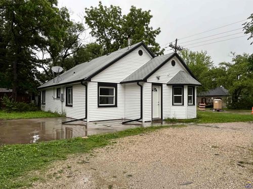 1201 Prairie St, Emporia, KS, 66801-5732 | Card Image